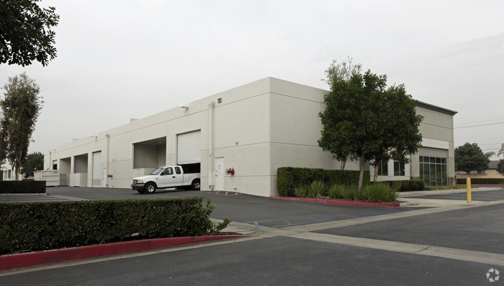 More Photos Of 3917 Schaefer Ave, Chino Warehouse For Lease