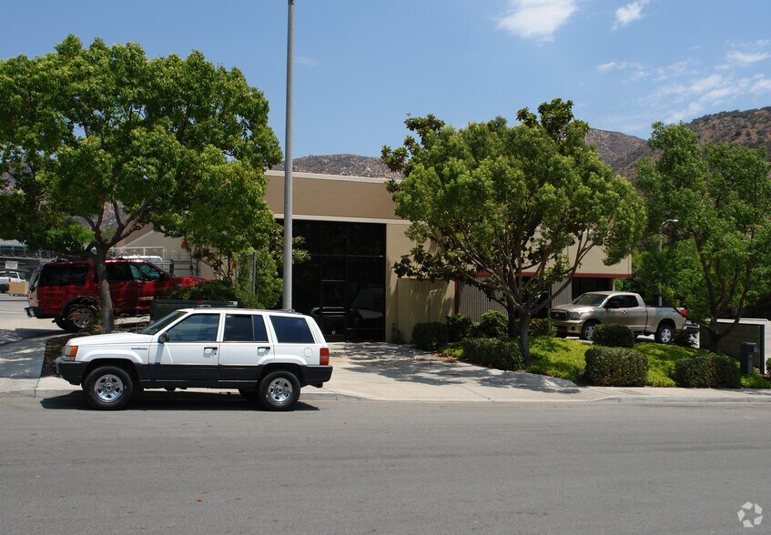 More Photos Of 9303 Bond Ave, El Cajon Warehouse For Lease