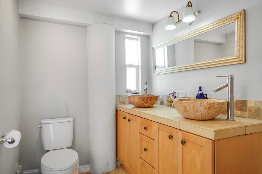 More Photos Of 11914 Beach Club Way, Malibu Multifamily For Sale