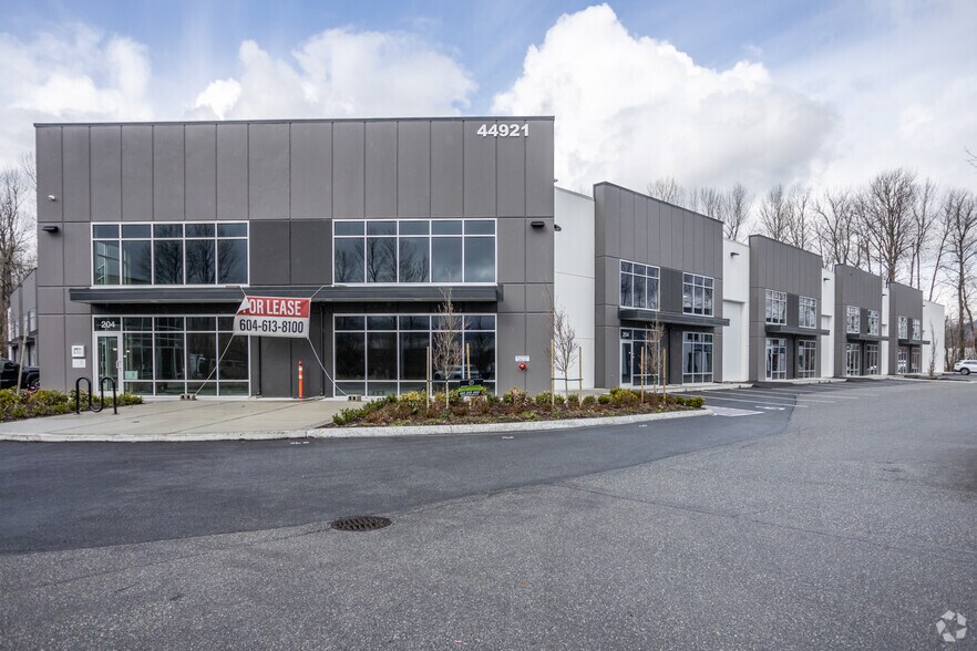 Primary Photo Of 44921 Commercial Crt, Chilliwack Warehouse For Lease