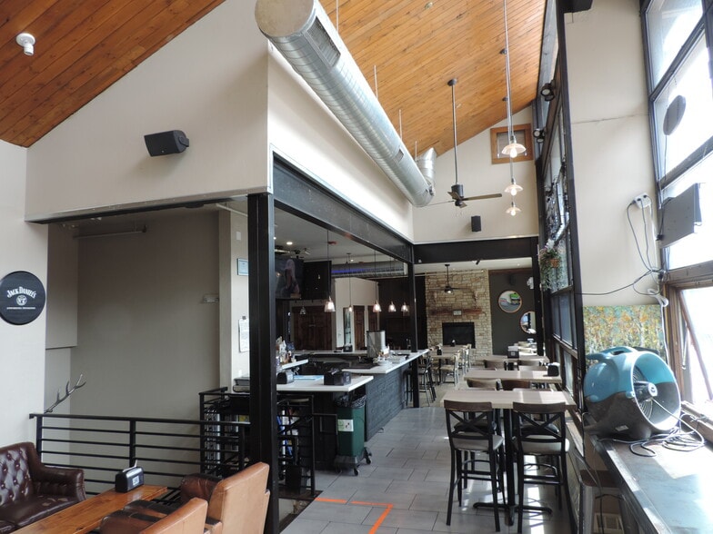 More Photos Of 409 E Main St, Frisco Storefront For Lease