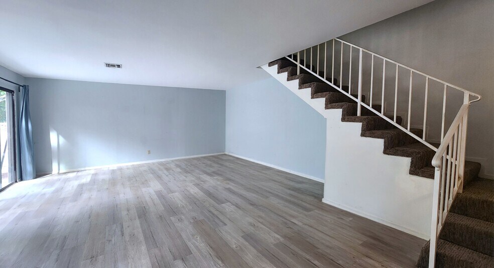 More Photos Of 5227 Eagle Dale Ave, Los Angeles Apartments For Sale