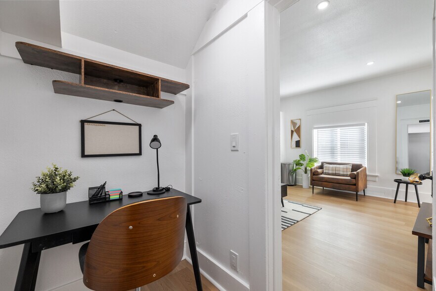 More Photos Of 1055 21st Street, San Diego Apartments For Sale