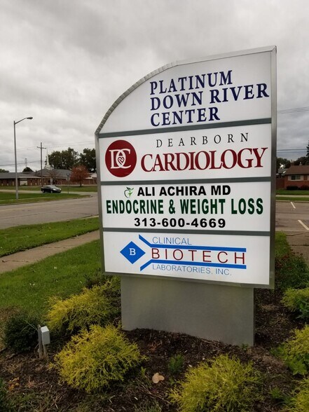 Primary Photo Of 9025-9029 Pardee Rd, Taylor Medical For Lease