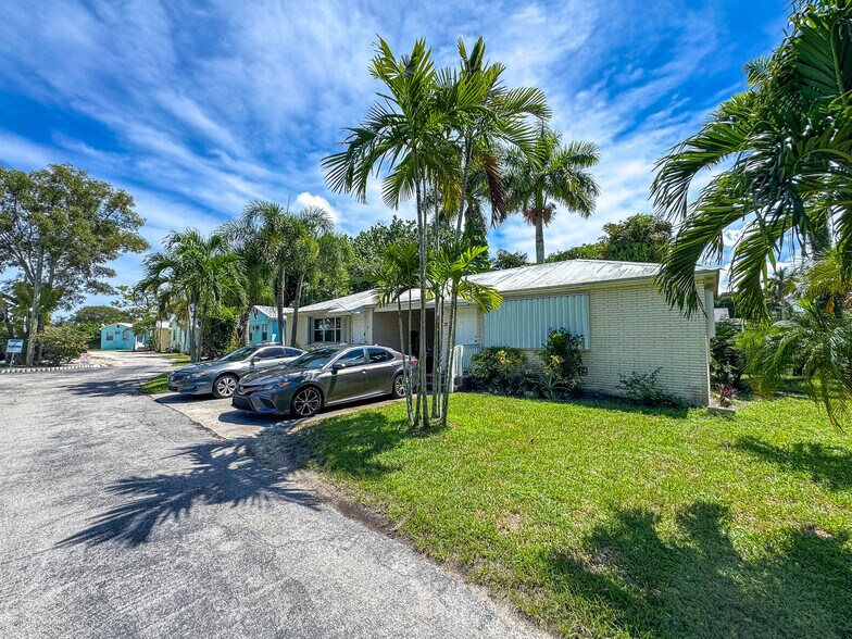 More Photos Of 3790 Gulfstream Rd, Palm Springs Apartments For Sale