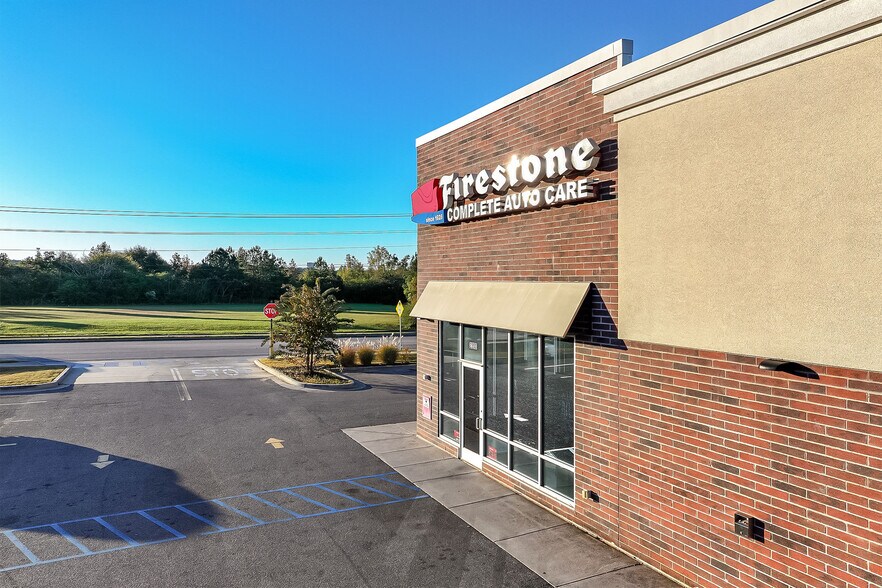 More Photos Of 2200 Interstate Dr, Opelika Auto Repair For Sale