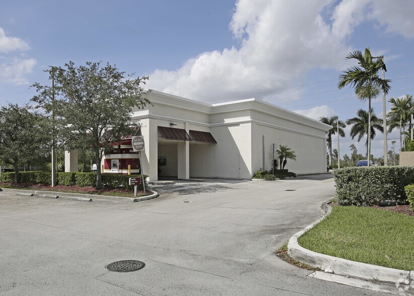 More Photos Of 14690 SW 8th St, Miami Bank For Lease