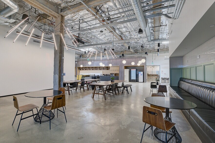 More Photos Of 1377 N Serrano Ave, Los Angeles Loft Creative Space For Lease