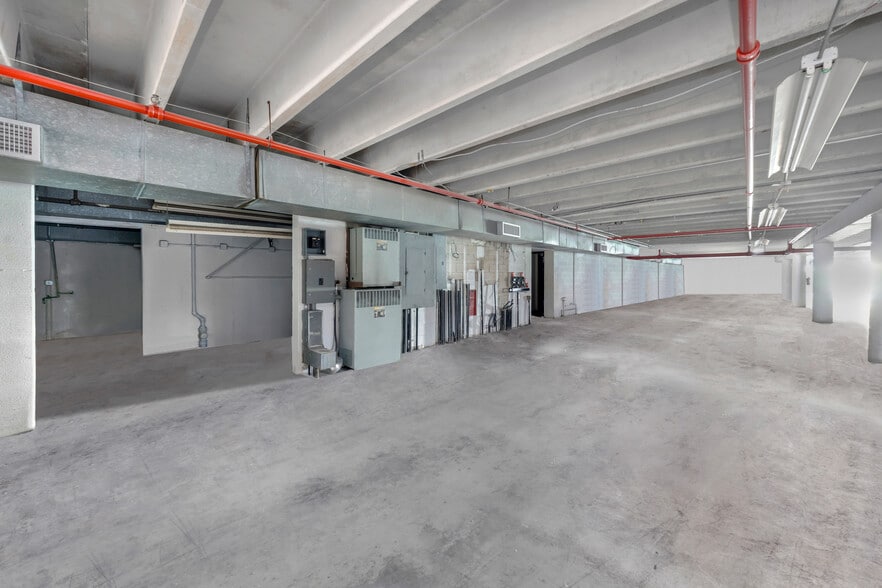 More Photos Of 3480 NW 41st St, Miami Warehouse For Sale
