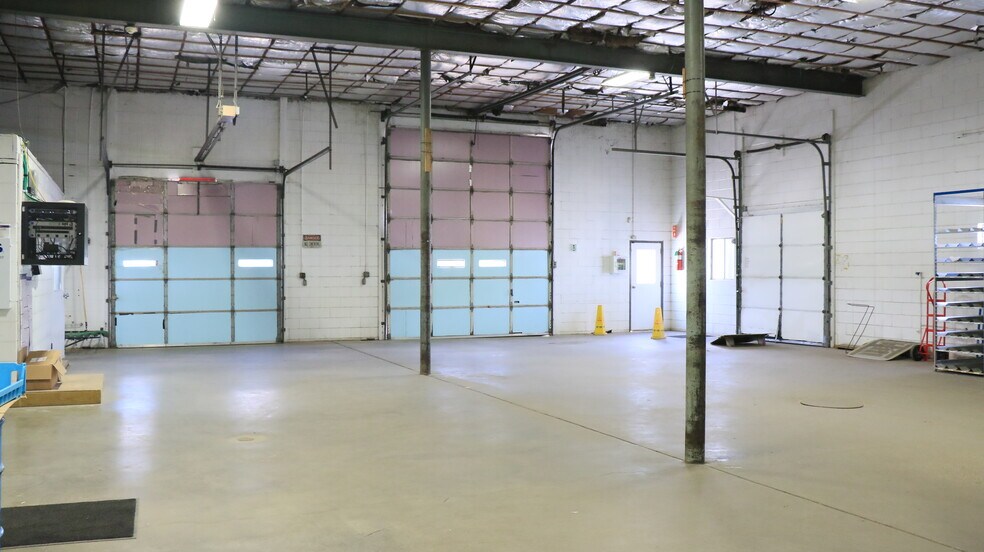 More Photos Of 218 Clay St, Jasper Flex For Lease