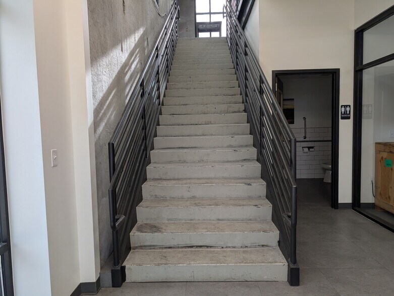 More Photos Of 5879 W 7800 S, West Jordan Office For Lease