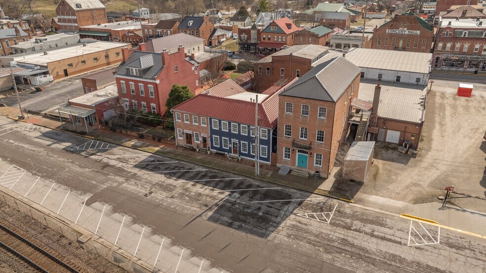 More Photos Of 208-210 Wharf St, Hermann Hospitality For Sale