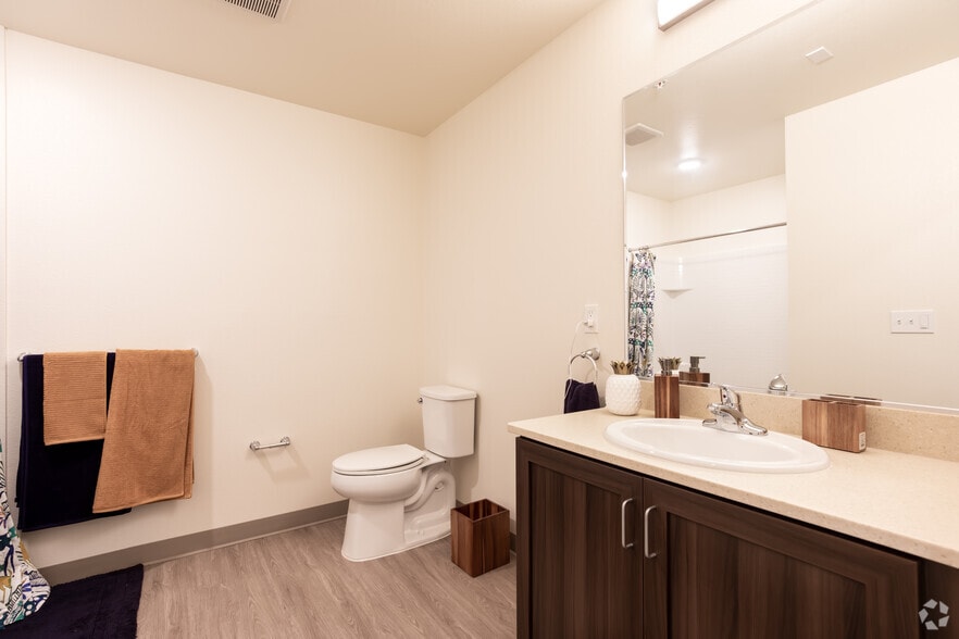 More Photos Of 2100-2200 Nevin Ave, Richmond Apartments For Lease