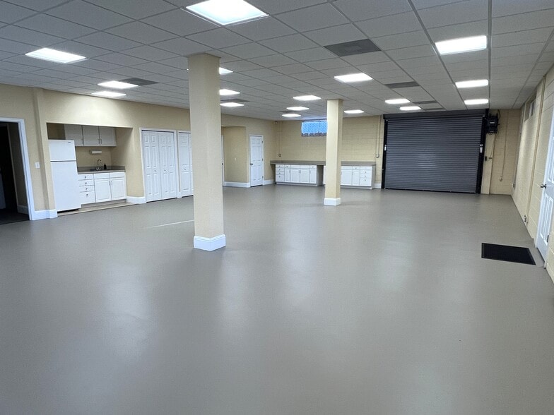 More Photos Of 1515 Smith St, Orlando Warehouse For Sale