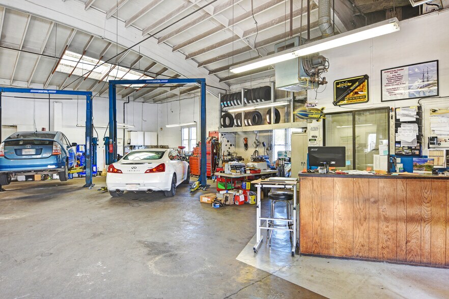 More Photos Of 1576 Petaluma Hill Rd, Santa Rosa Auto Repair For Sale