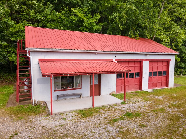 More Photos Of 31647 Charleston Rd, Leon Storefront For Sale