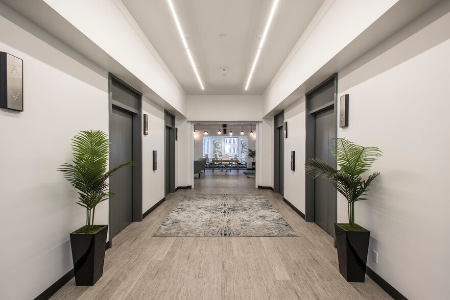 More Photos Of 101 N 1st Ave, Phoenix Office For Lease