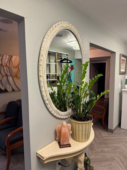 More Photos Of 1907 Goliad Rd, San Antonio Freestanding For Lease