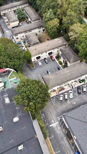 More Photos Of 4651 Roswell Rd NE, Atlanta Medical For Lease