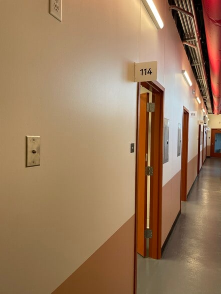 More Photos Of 1516 Military Rd, Buffalo Restaurant For Lease