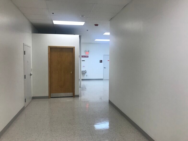 More Photos Of 625 1/2 Main St, Rapid City Office For Lease