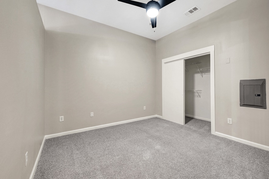 More Photos Of 251 Town Center Ln, Keller Apartments For Lease