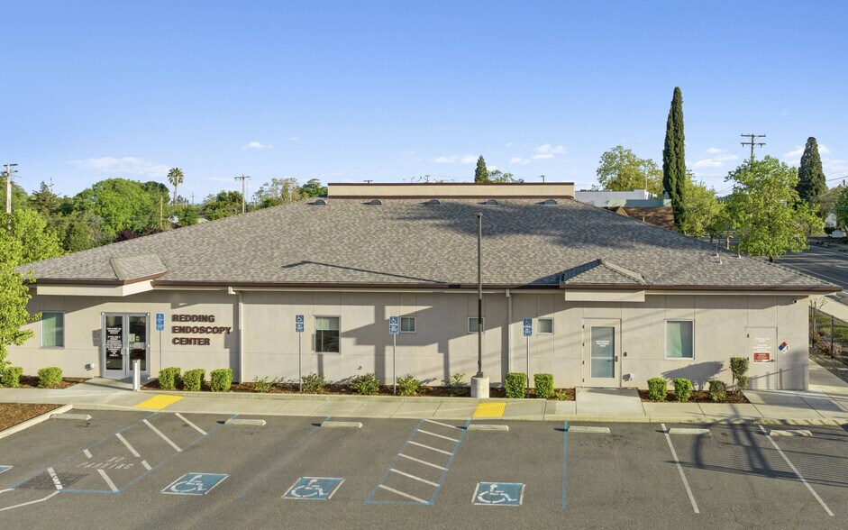 More Photos Of 2179 Court St, Redding Medical For Sale