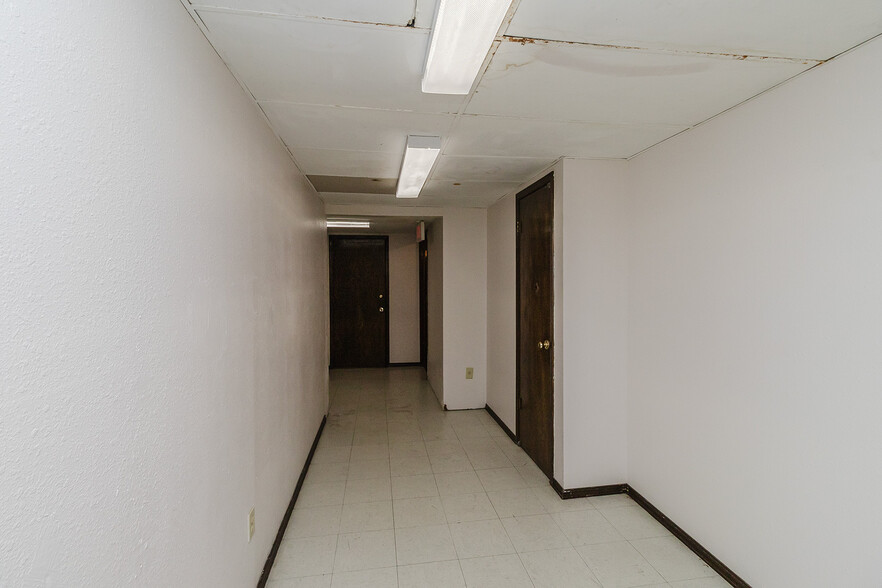More Photos Of 1319 E 17th Ave, Hutchinson Religious Facility For Sale