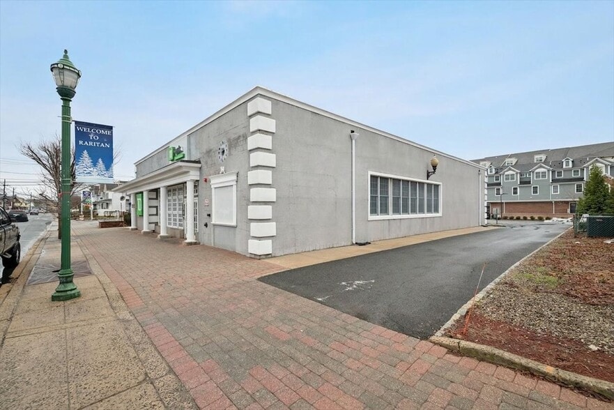 Primary Photo Of 34 E Somerset St, Raritan Bank For Lease