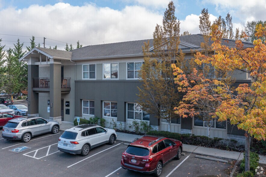 More Photos Of 803 Kirkland Ave, Kirkland Unknown For Lease