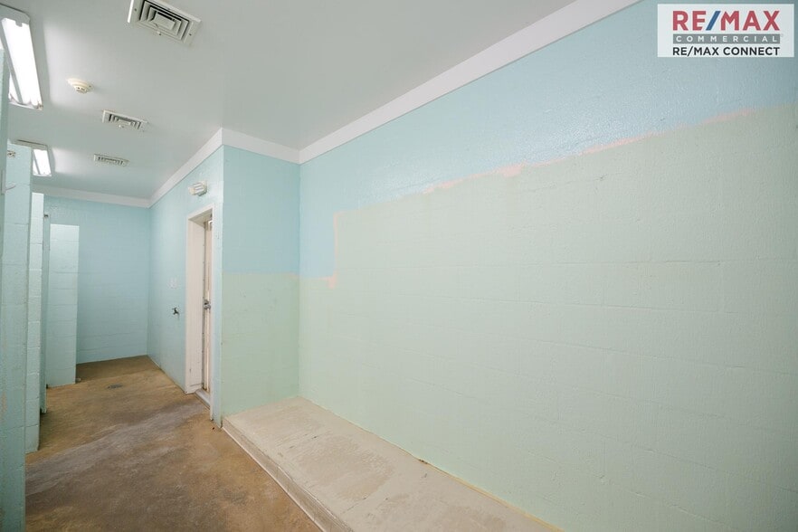More Photos Of 3440 Hampton Hwy, Yorktown Office For Sale