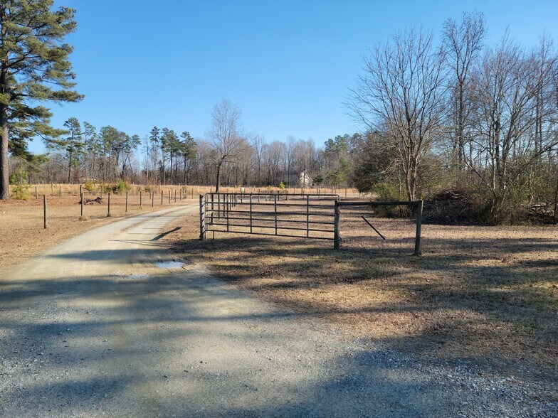 More Photos Of 7027 Old 421 Road, Liberty Land For Sale