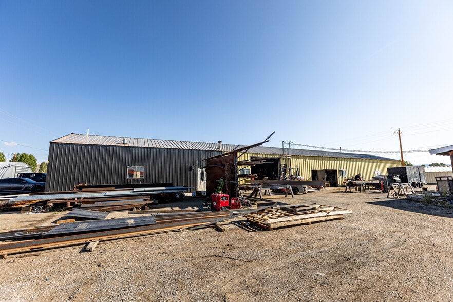 More Photos Of 612 S 9th St, Gunnison Industrial For Sale