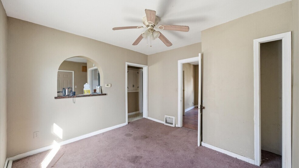 More Photos Of 4418 Monroe Ave, Kansas City Multifamily For Sale