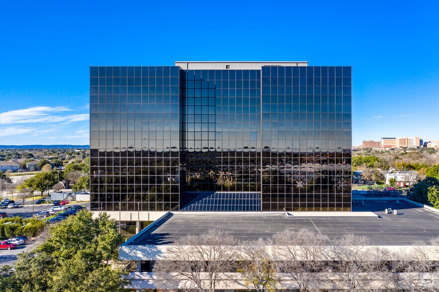 More Photos Of 4801 NW Loop 410, San Antonio Office For Lease