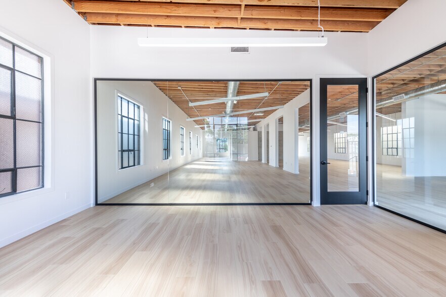 More Photos Of 5556 W Washington Blvd, Los Angeles Loft Creative Space For Lease