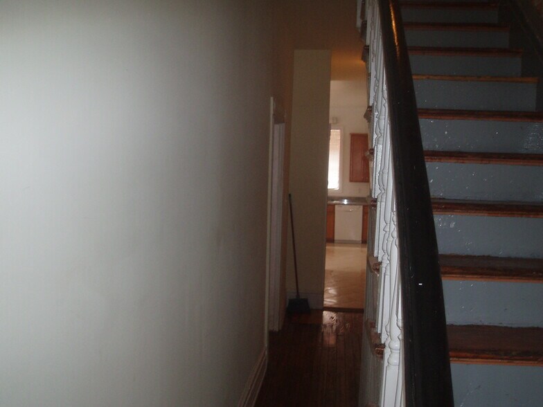 More Photos Of 821 W Marshall St, Richmond Specialty For Sale