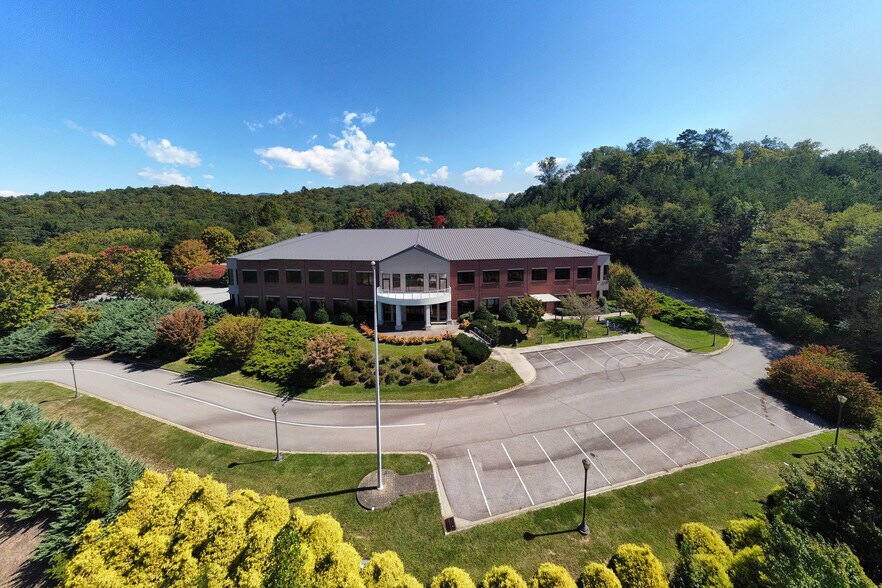 More Photos Of 14 One Center Ct, Franklin Medical For Sale