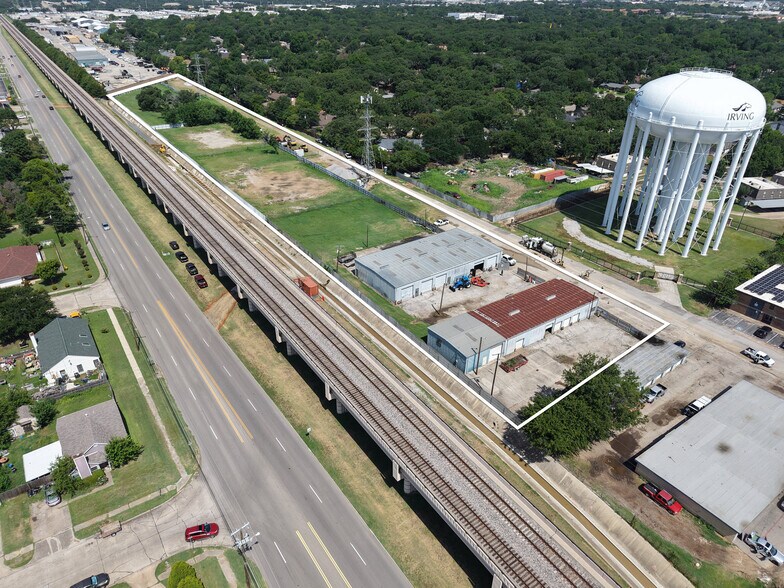 More Photos Of 2432-2440 Parkside Ave, Irving Warehouse For Lease