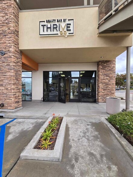 More Photos Of 8840 N Magnolia St, Santee Unknown For Lease