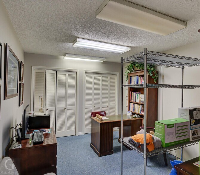 More Photos Of 7840 Jewella Ave, Shreveport Medical For Sale