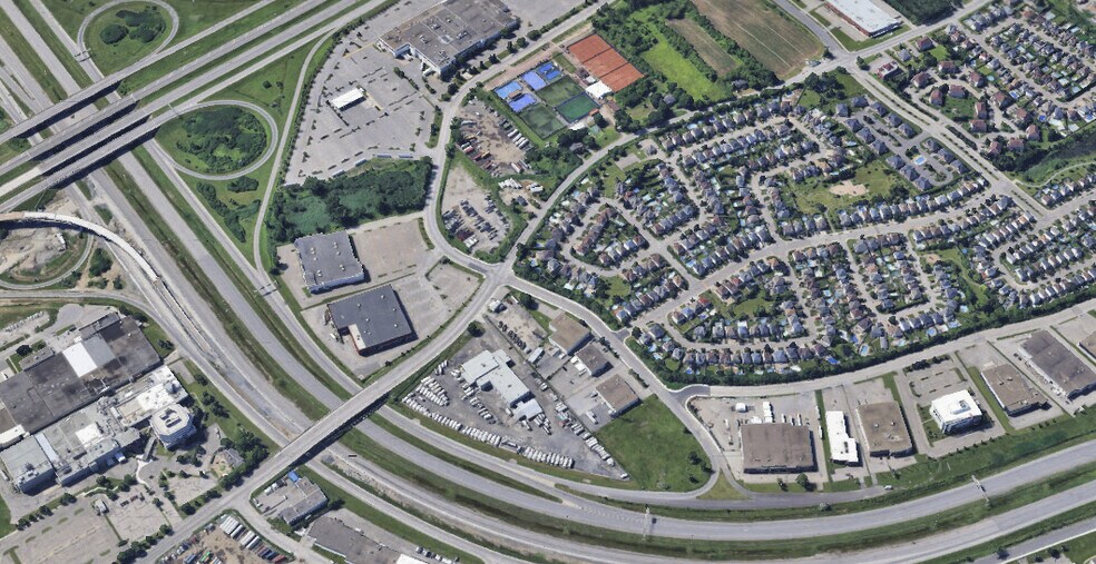 More Photos Of 3700-3720 Des Laurentides (A-15) Desste O, Laval Flex For Lease