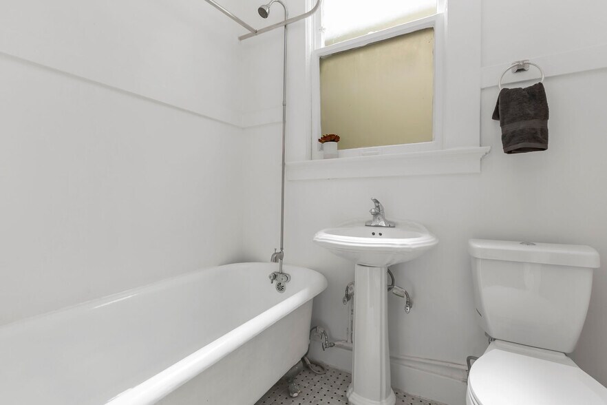 More Photos Of 1163 Pine St, San Francisco Apartments For Sale