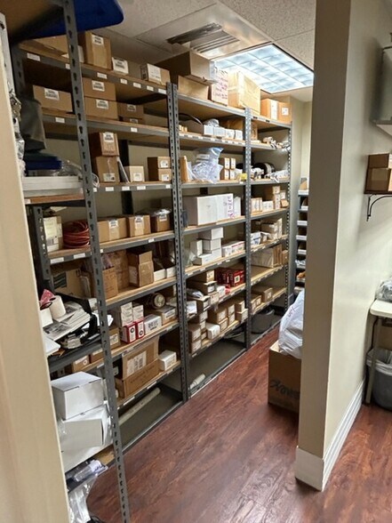 More Photos Of 4300 Biscayne Blvd, Miami Office Residential For Lease