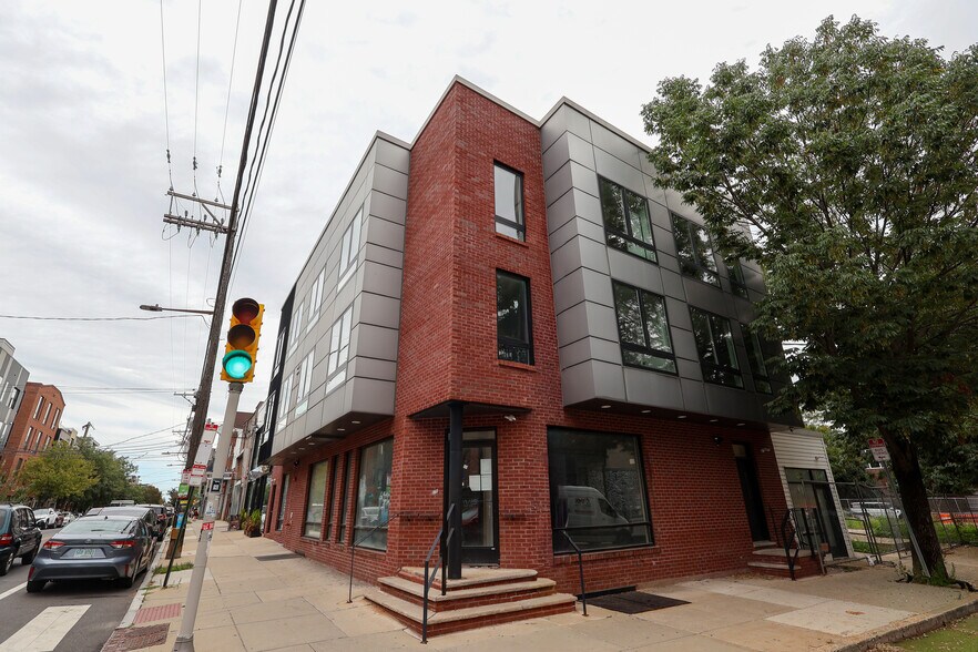 Primary Photo Of 2001 Frankford Ave, Philadelphia Apartments For Lease
