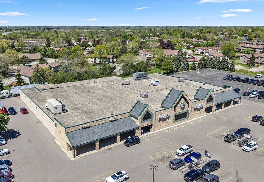 More Photos Of 5600 Spring St, Racine Supermarket For Sale
