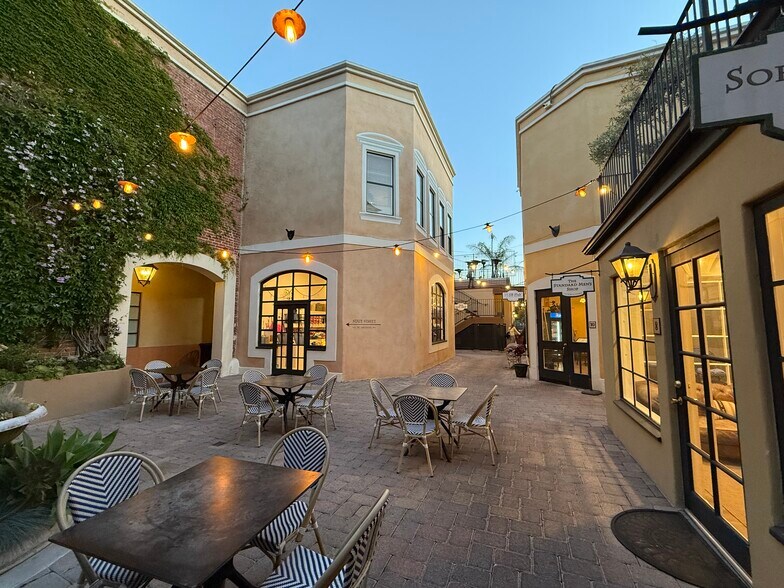 More Photos Of 1221-1233 State St, Santa Barbara Unknown For Lease