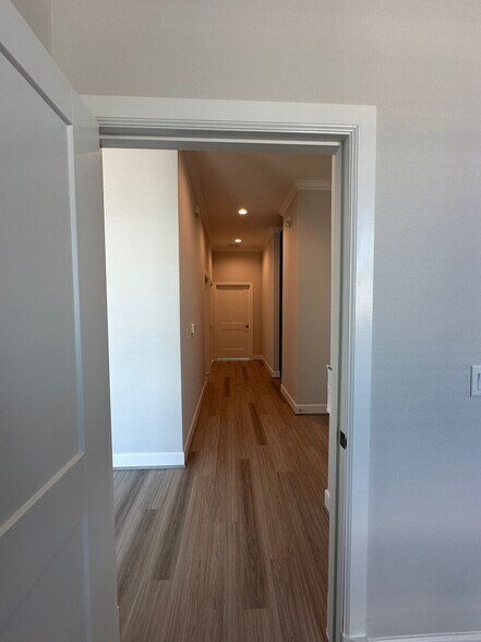 More Photos Of 1630 W Prosper Trl, Prosper Unknown For Lease