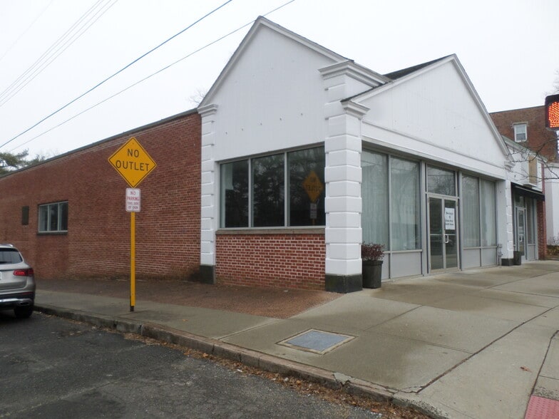 More Photos Of 1231 Whitney Ave, Hamden Storefront For Sale