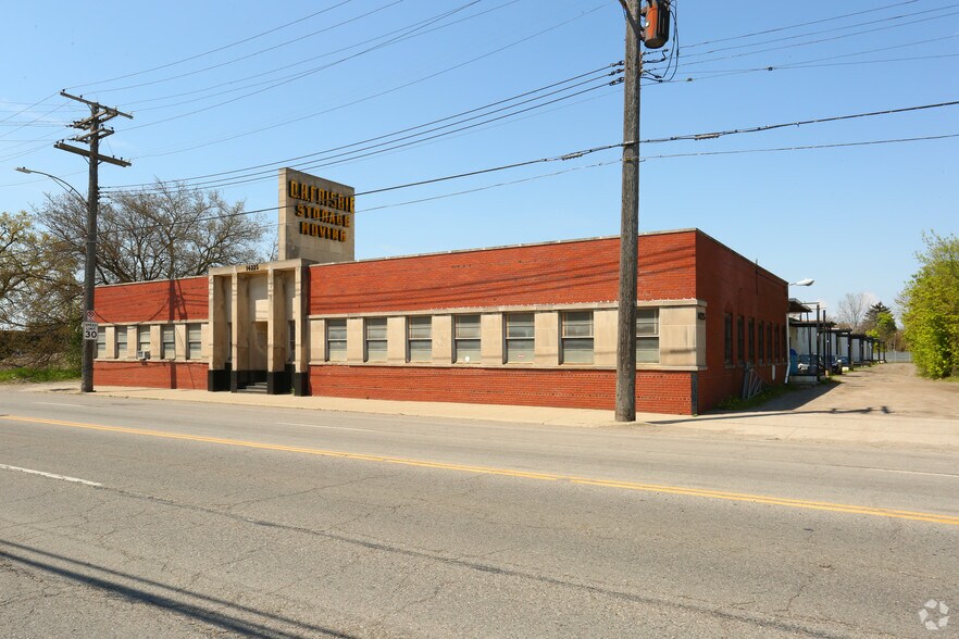 More Photos Of 14225 Schaefer Hwy, Detroit Self Storage For Lease